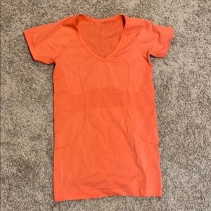 Lululemon short sleeve vneck swiftly